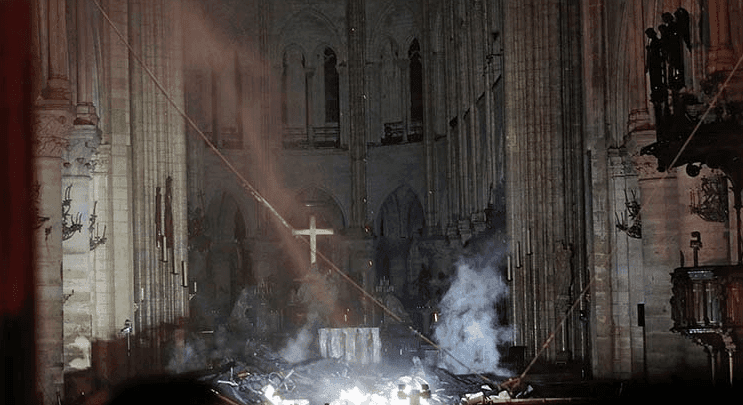 Le parvis de la cathédrale de Notre-Dame pourrait rouvrir la semaine prochaine