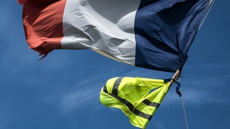 Péages gratuits, opération plage, Tour de France… Les Gilets jaunes passent à l'heure d'été