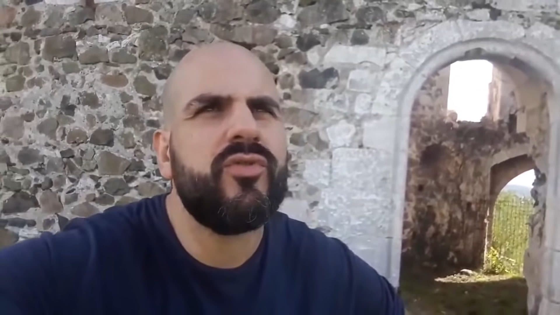 VIDEO : Le patrimoine français est en danger ? Papacito a une solution !
