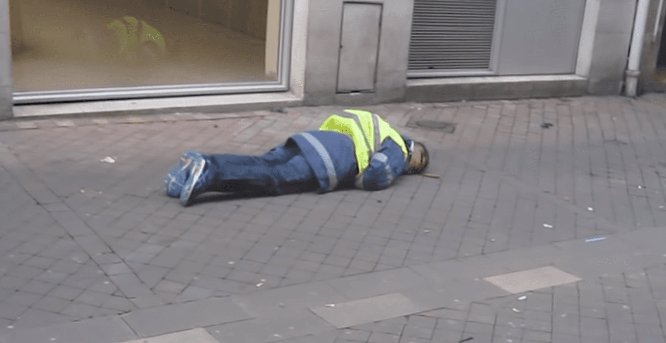 Minute par minute : comment la police a enfreint la loi à Bordeaux et a blessé un Gilet Jaune à la tête (VIDÉO)