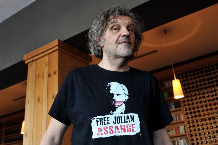 Pour le réalisateur Emir Kusturica, Julian Assange se meurt dans l’indifférence médiatique