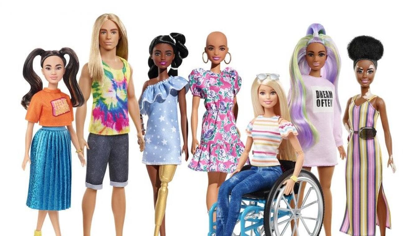 Barbie chauve, avec prothèse ou en chaise roulante : Mattel sort sa nouvelle gamme inclusive !