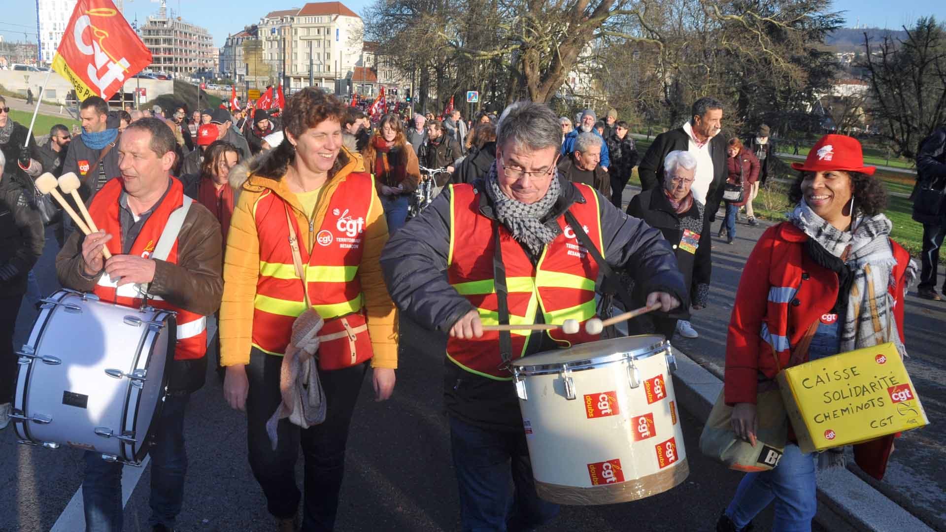 Coronavirus : un préavis de grève dans les services publics en pleine crise sanitaire