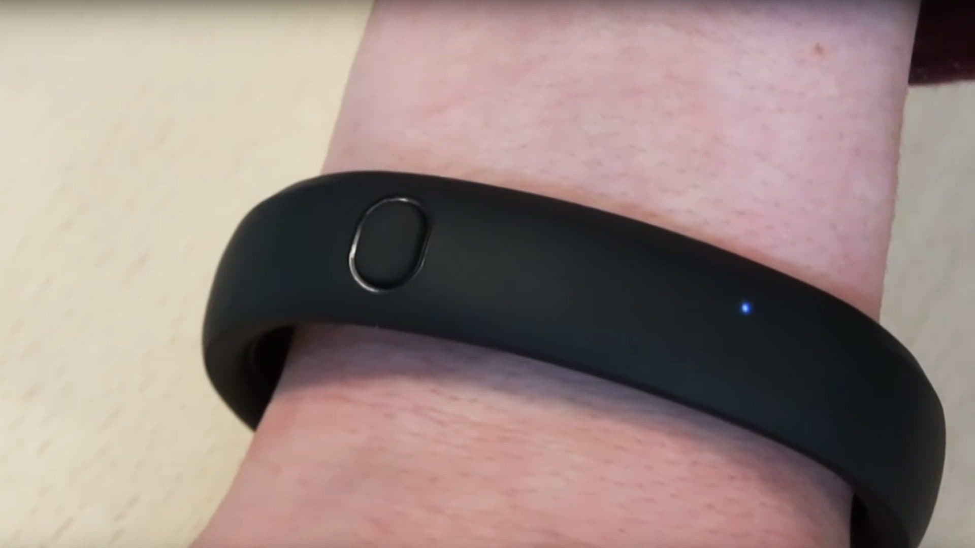 Mieux qu'une appli de traçage numérique, Sigfox propose un bracelet électronique…
