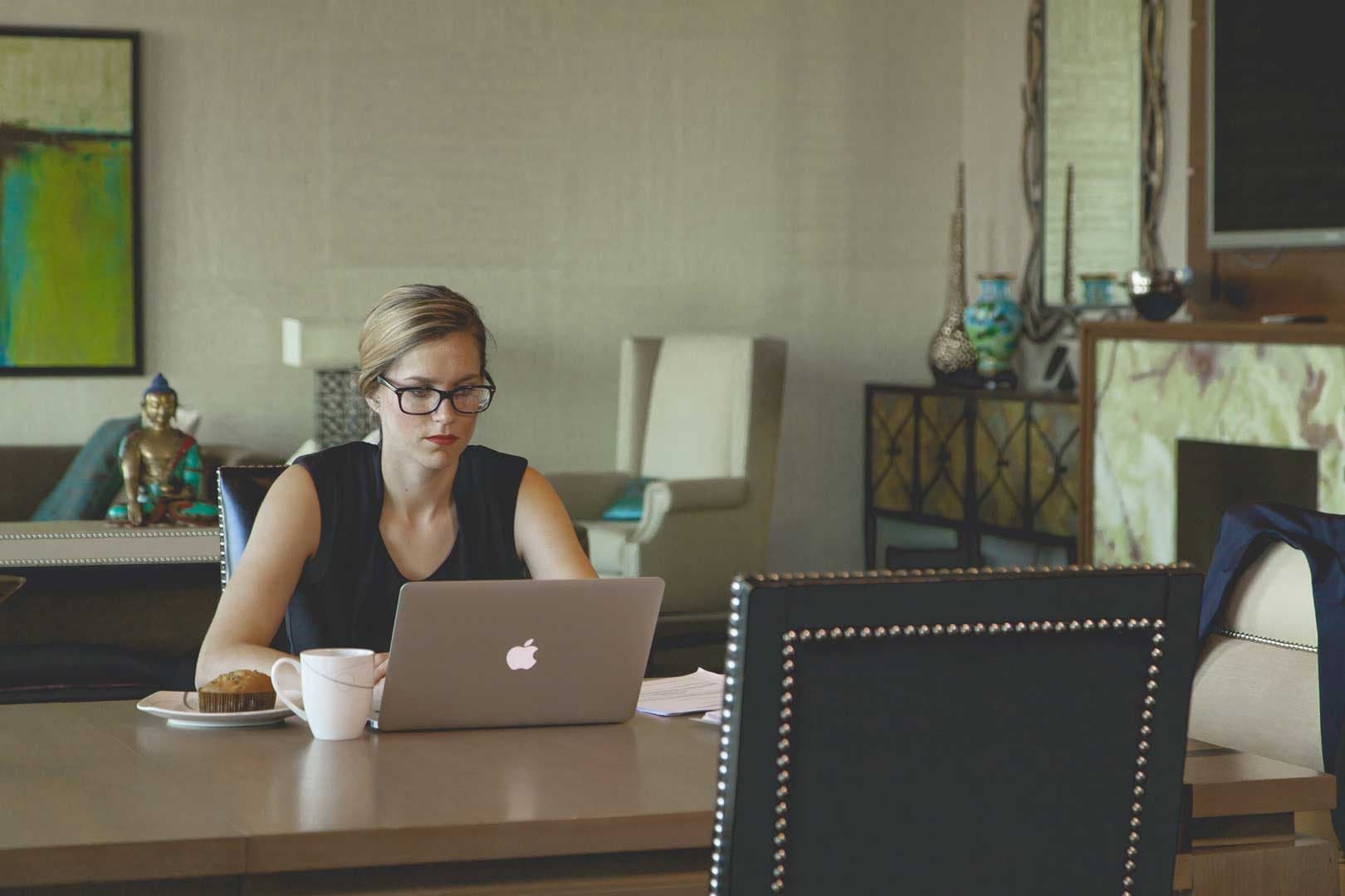 Faut-il favoriser le télétravail ? Les arguments pour et contre