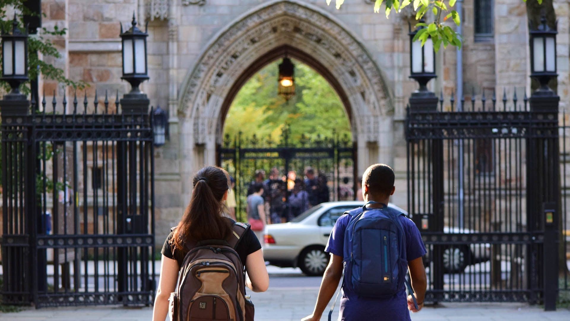 États-Unis : l'université Yale accusée de discrimination contre les Blancs et les Asiatiques