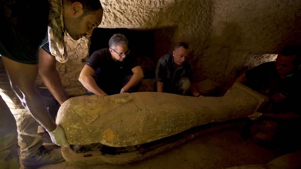 Des sarcophages inviolés vieux de 2500 ans retrouvés en Égypte