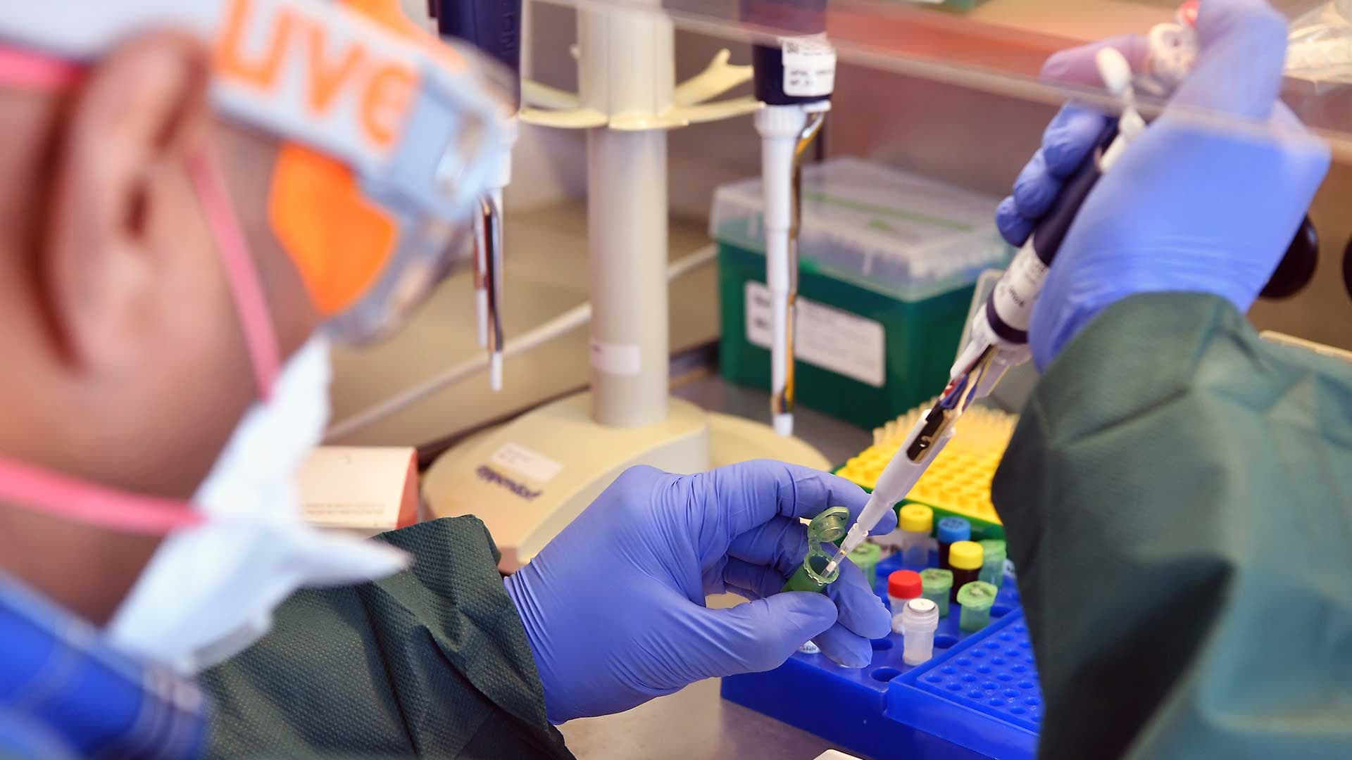 Son test covid est positif : il est licencié pour faute grave