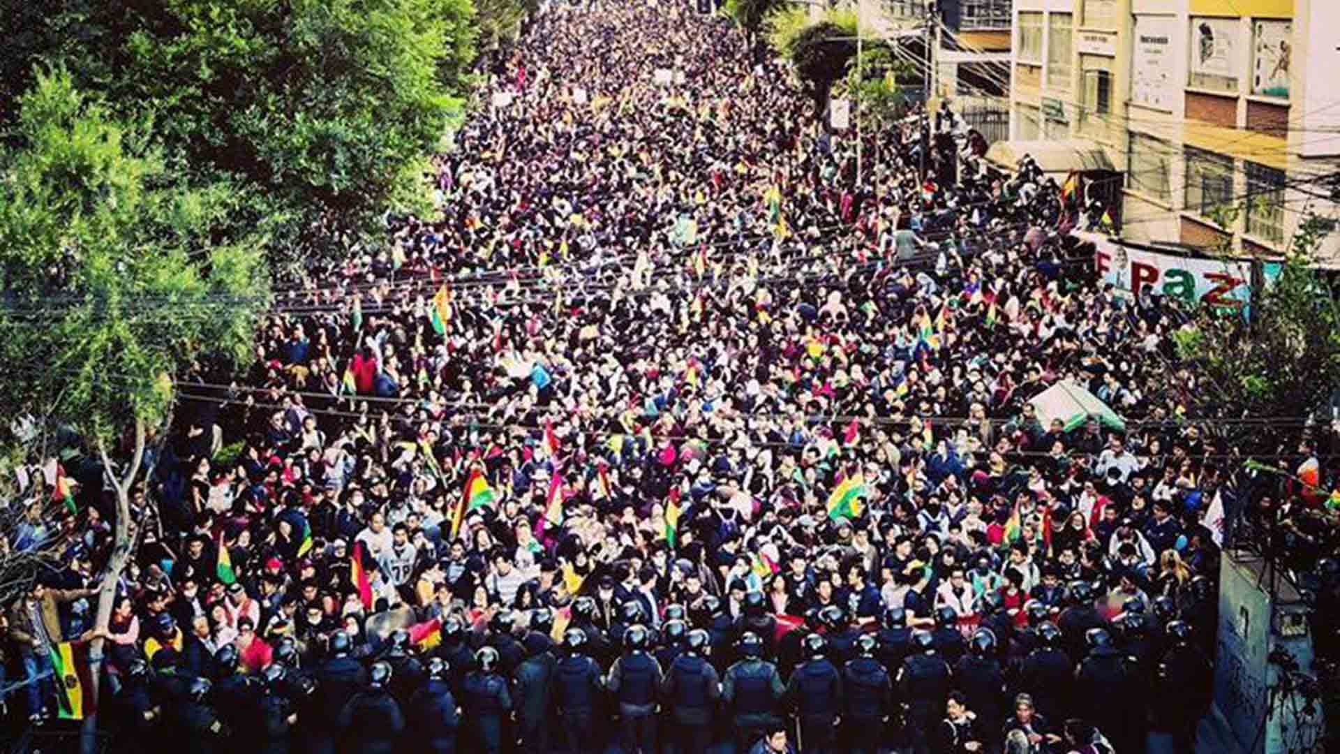 En Bolivie, les putschistes néolibéraux vont-ils à nouveau voler le scrutin ?