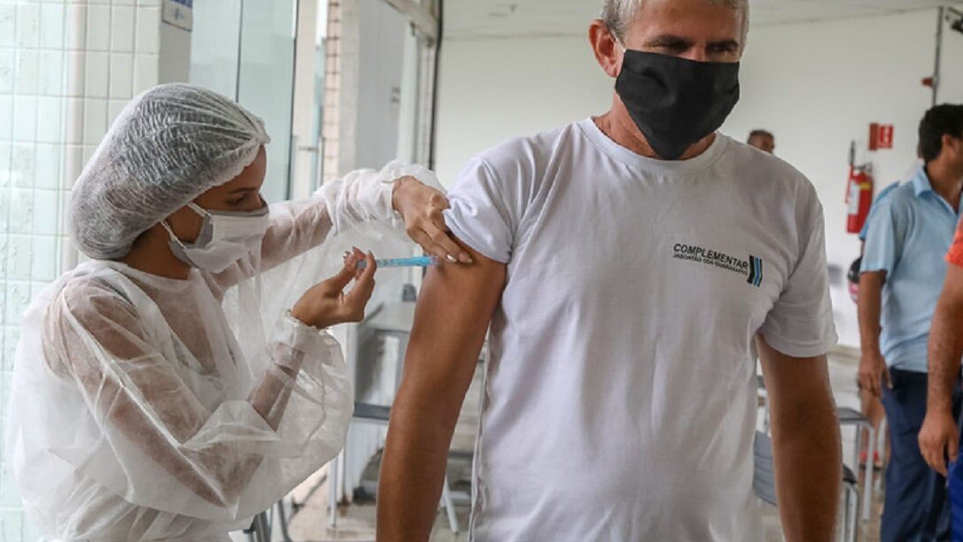 Covid-19 : Poutine annonce le début de la vaccination de masse en Russie pour la semaine prochaine