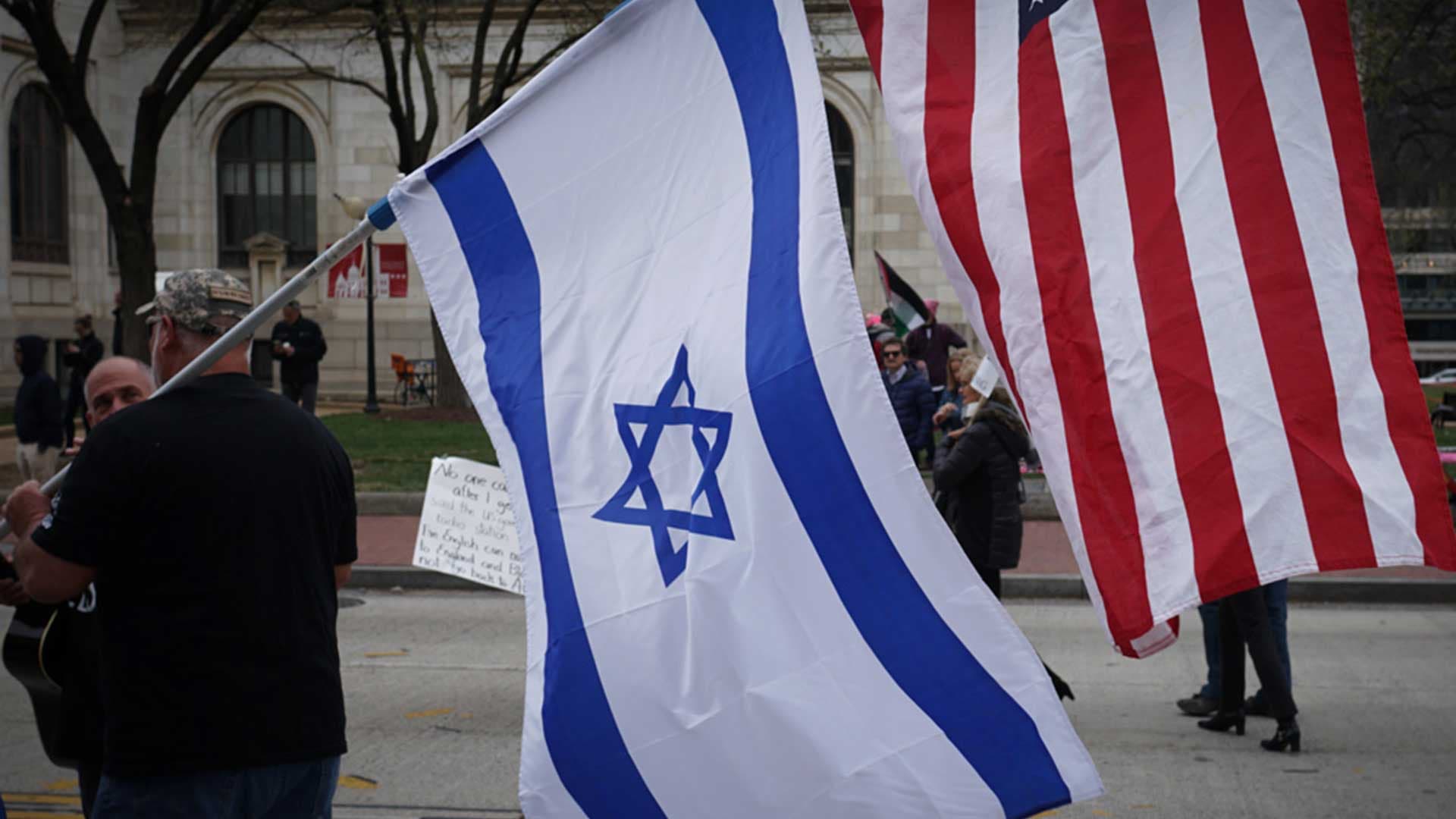 Intimidation et récompenses pour la normalisation avec Israël