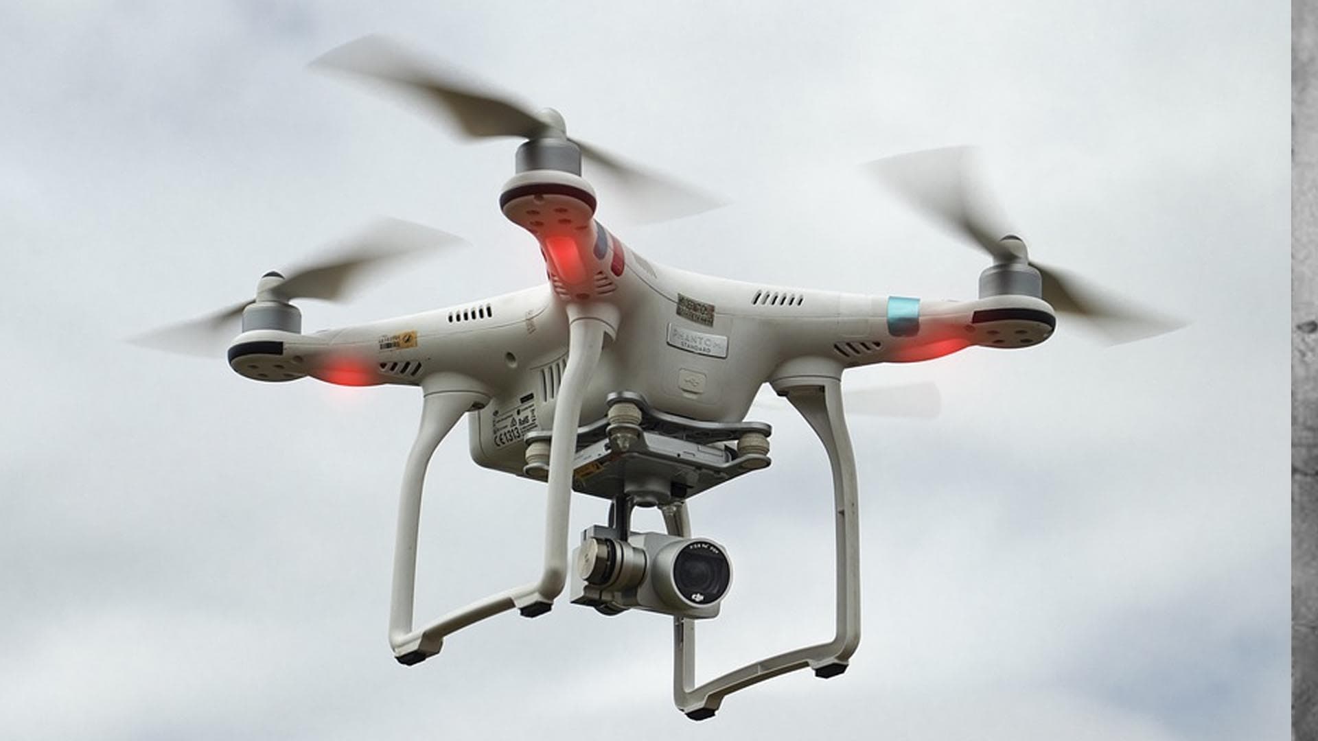 Le Conseil d’État interdit l’usage des drones pour surveiller les manifestations