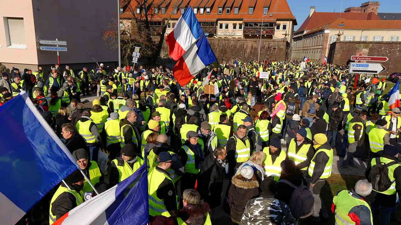 Entre sentiment d’être « bâillonné » et peur de la prison, les interdictions de manifester étouffent le mouvement social