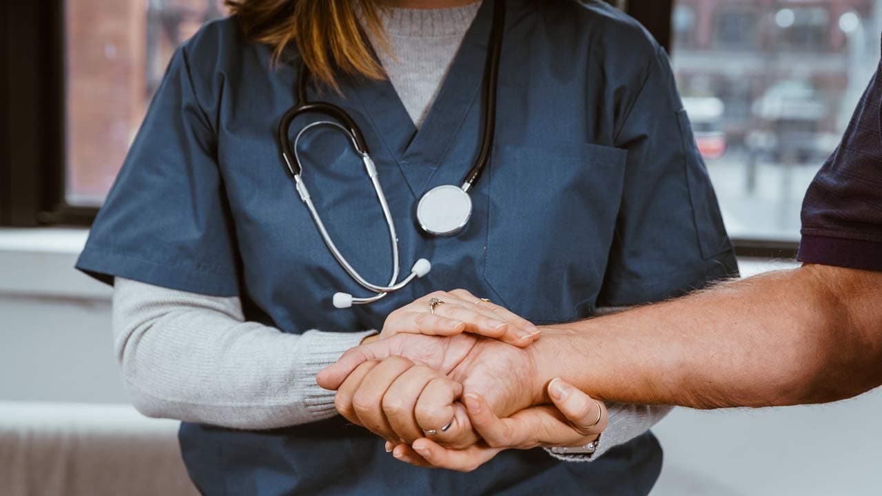 De plus en plus de soignants quittent l’hôpital public à cause des conditions de travail