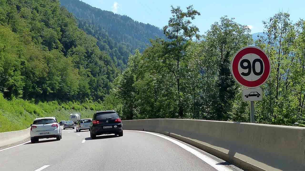 Présidentielles 2022 : EELV en croisade contre les voitures