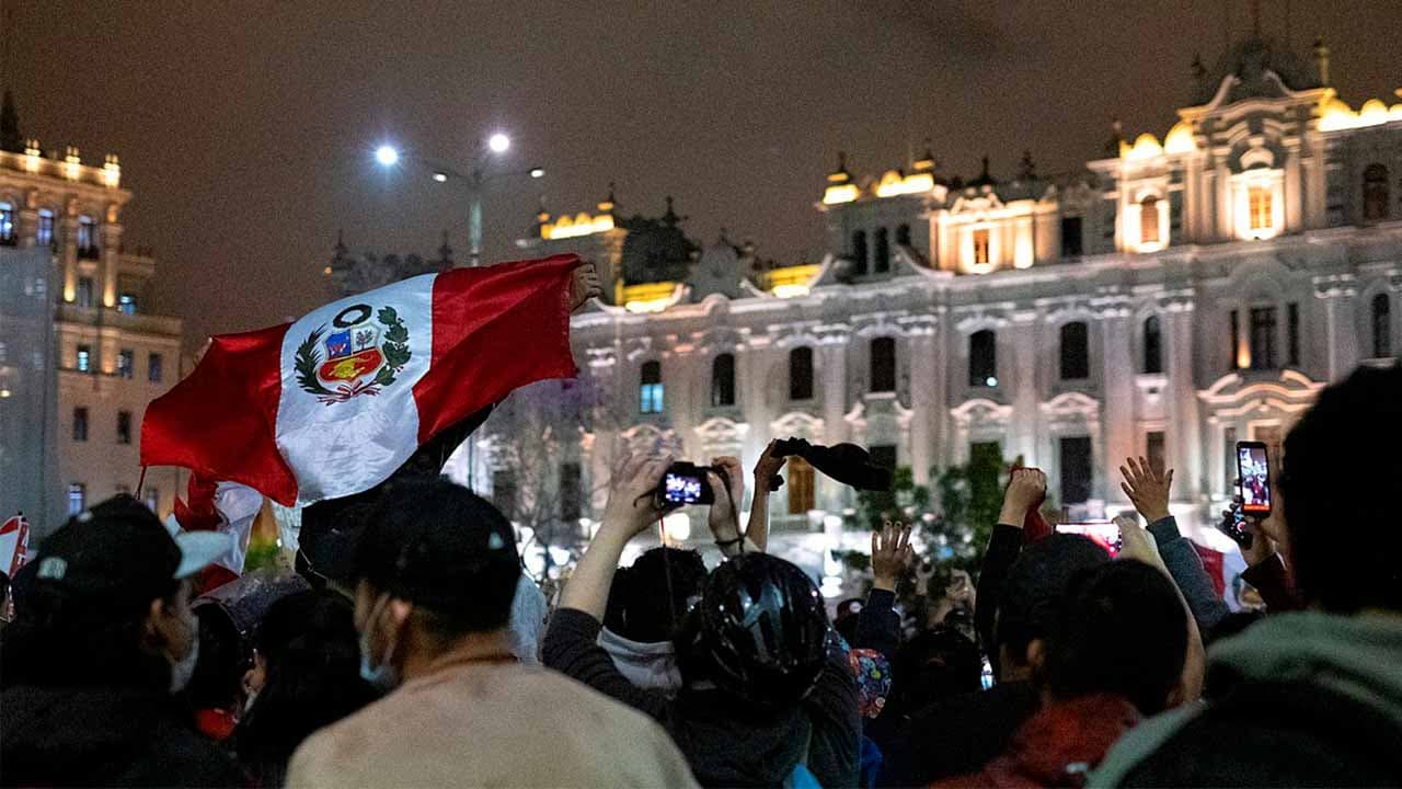 Pérou : le cri du Peuple et le rugissement des élites