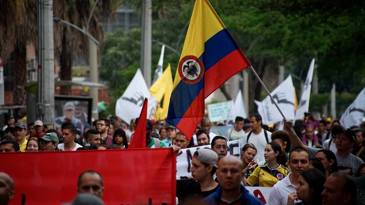 Colombie. Face à la grève générale et aux mobilisations massives, le gouvernement retire sa réforme