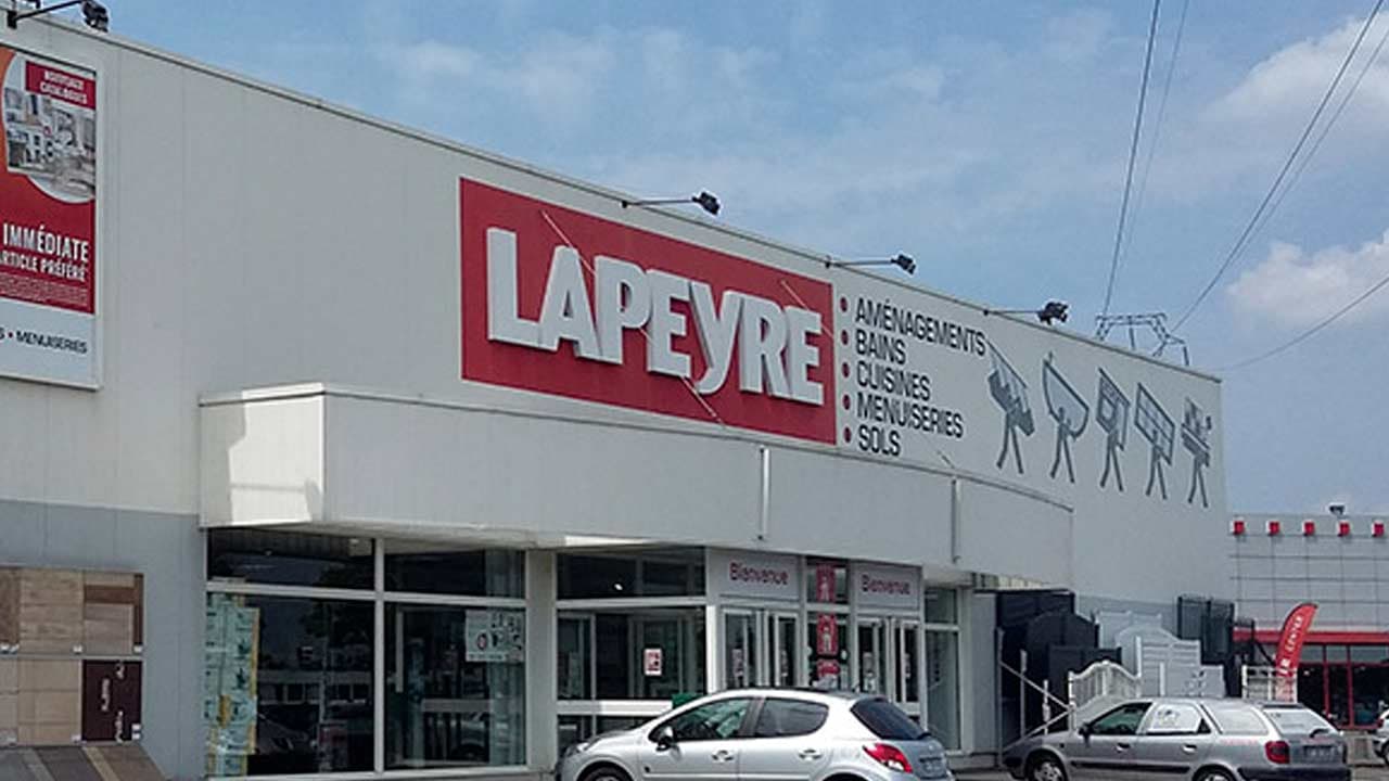 Un «fonds vautour» allemand va-t-il racheter Lapeyre ? La réindustrialisation en France mise à mal