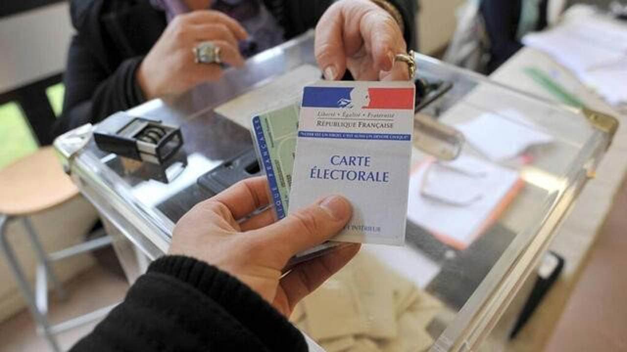 Élections régionales : abstention record, la droite en tête des suffrages…