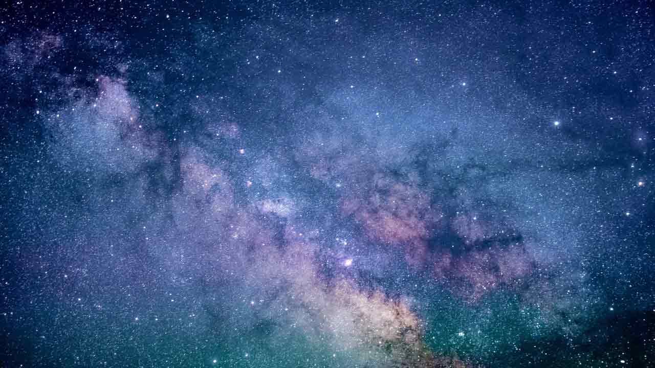 Espace: des chercheurs ont déterminé quand les premières étoiles se sont mises à briller