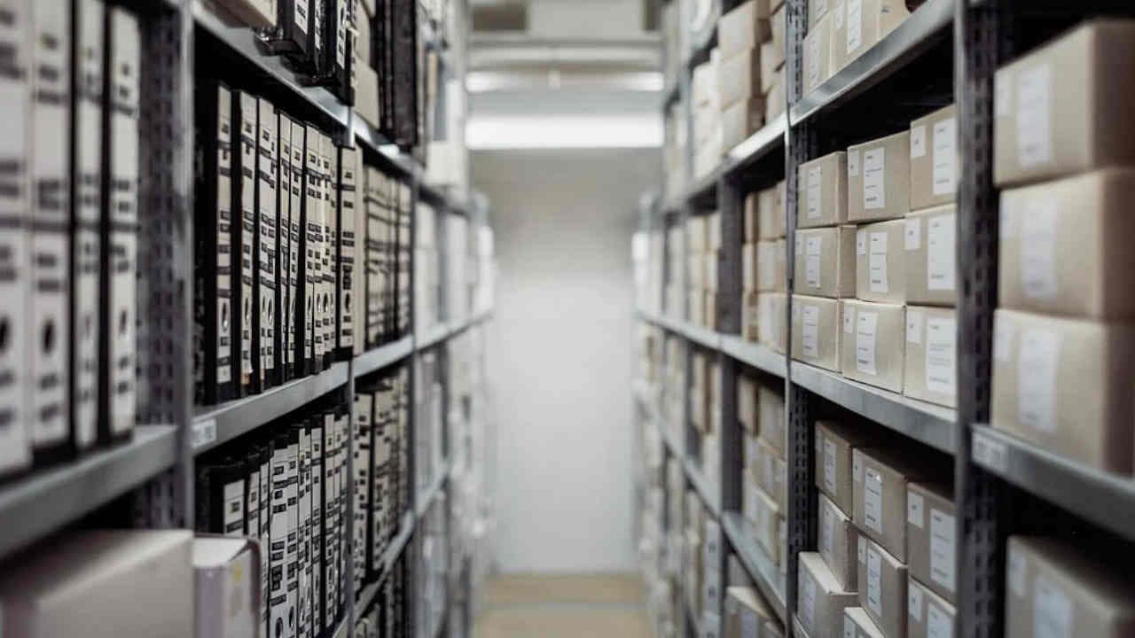 Le sénat adopte en douce une loi fermant l'accès des archives des services de renseignement au public