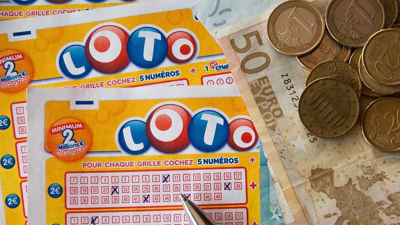 Privatisation de la Française des jeux : l'UE ouvre une enquête sur un accord passé entre la FDJ et l'État Français