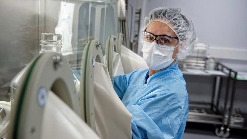 « N'attendez pas » : le patron de Sanofi appelle à se faire vacciner « maintenant »