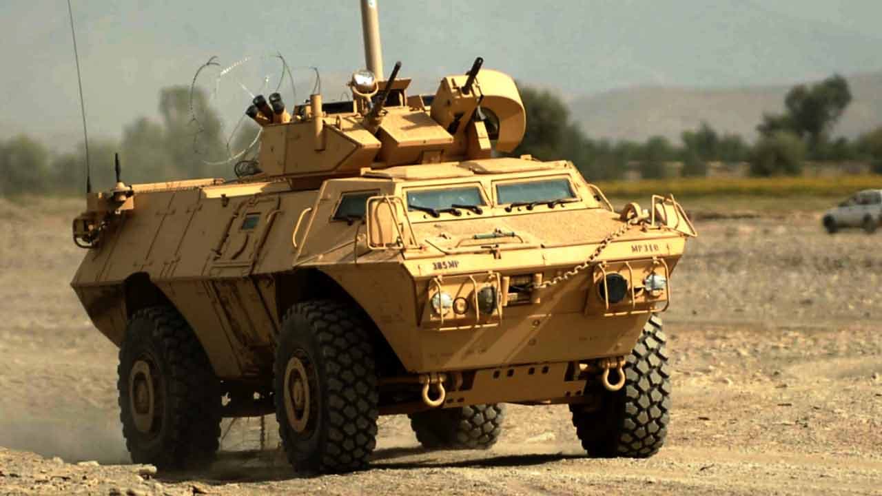 Les talibans : désormais en possession de dizaines de milliards de dollars d'armes américaines