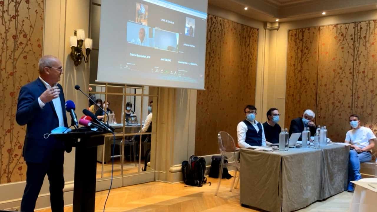 Des scientifiques s'élèvent contre les menaces de mort qu'ils reçoivent [VIDEO]