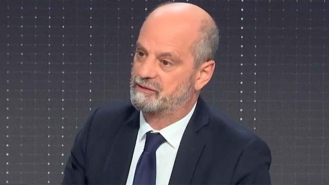 Vaccin : Blanquer estime que violer le secret médical des élèves n'est pas « très important »