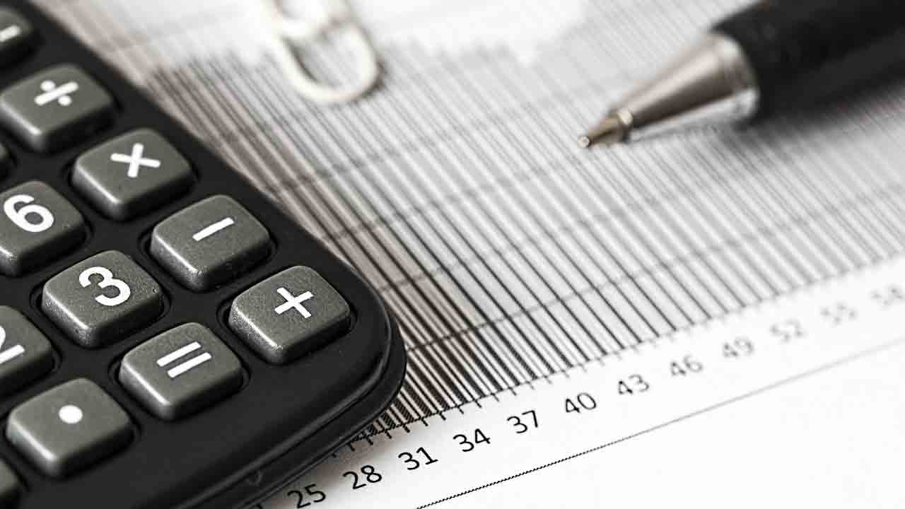 Les dépenses contraintes des Français représentent en moyenne 1.059€ par mois