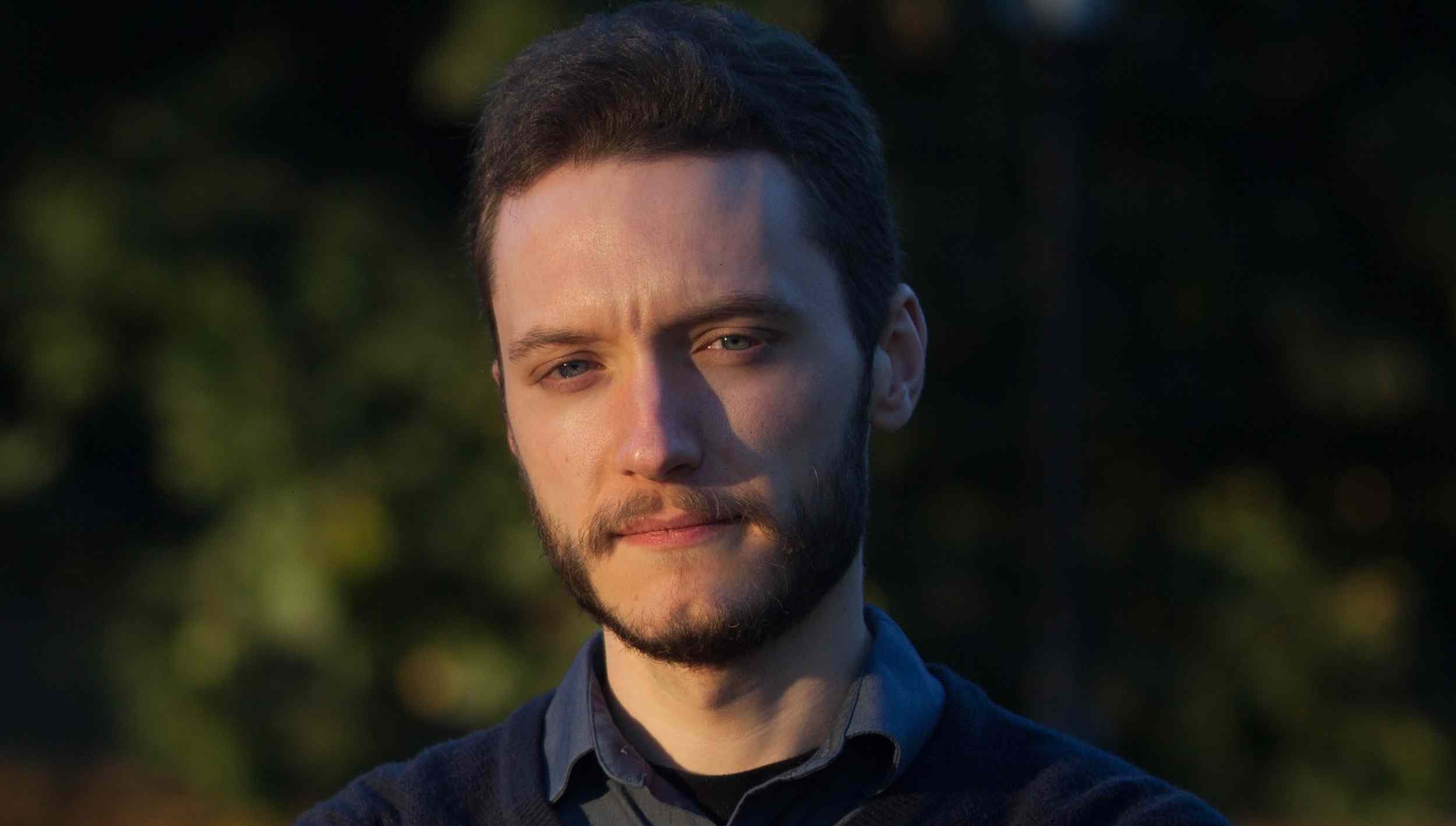 Le NYT dénigre un journaliste et qualifie le coup d’État de 2014 en Ukraine de « théorie du complot »