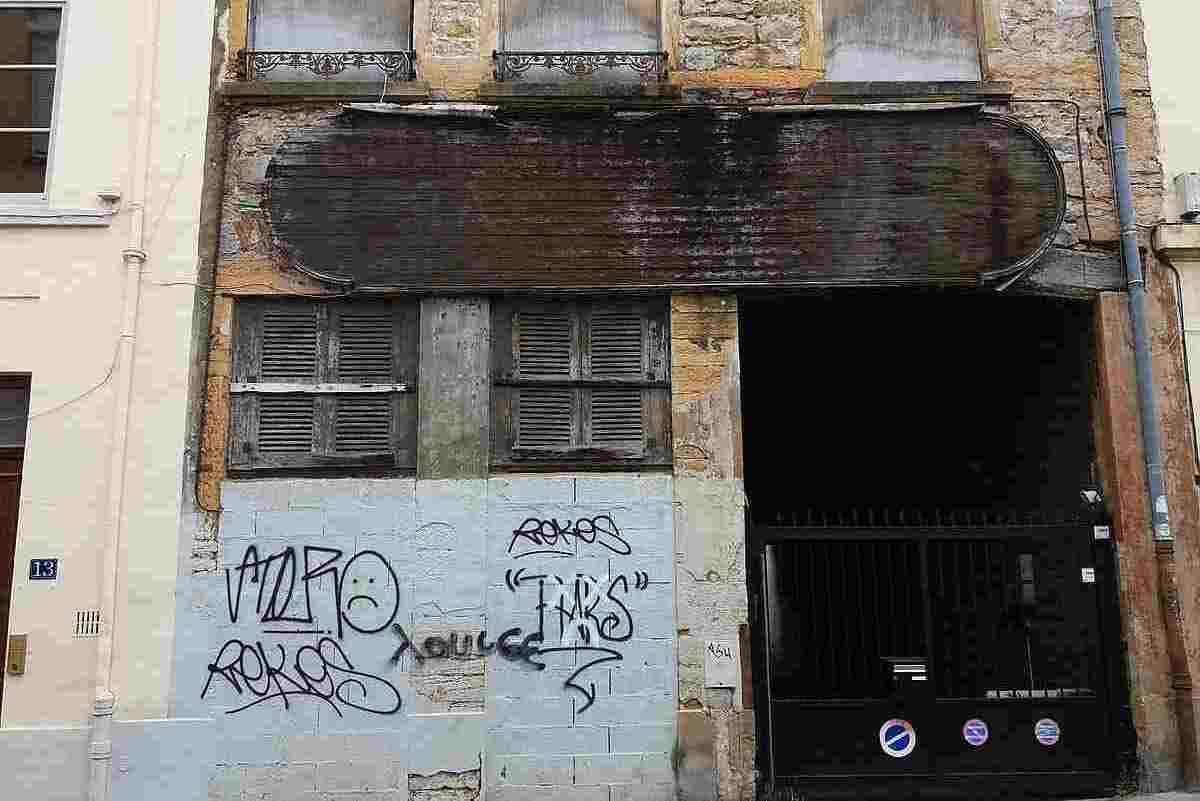 Loi anti-squat : la personne qui occupe illégalement un logement pourra attaquer le propriétaire si le bien est mal entretenu