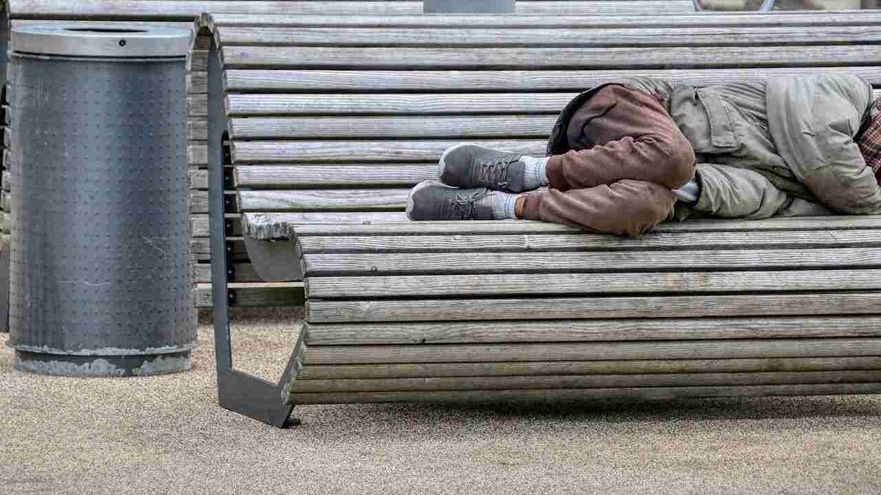Morts de la rue : au moins 624 personnes sans abri décédées en 2022