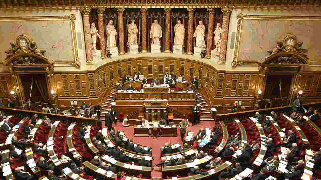 Écriture inclusive : le Sénat adopte une proposition de loi pour l’interdire