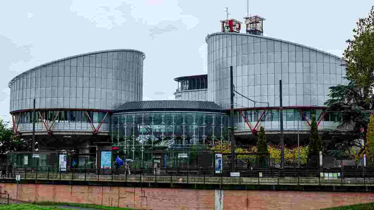 La cour européenne ouvre une procédure contre la France pour  »torture »