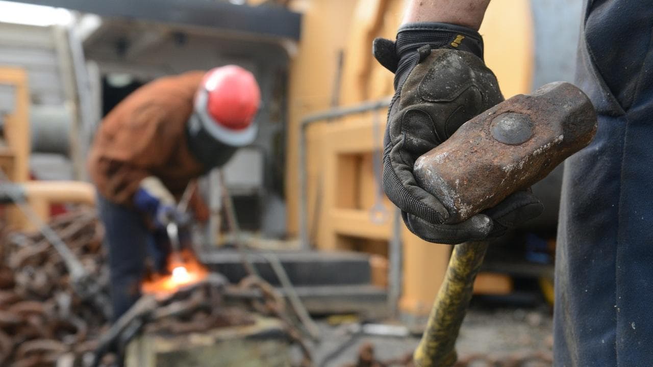 En France, l'activité manufacturière continue de se détériorer