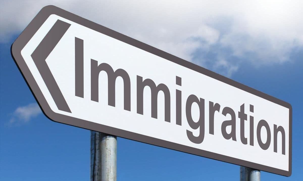Immigration : 142 500 demandes d'asile en France en 2023, en augmentation de plus de 8 %