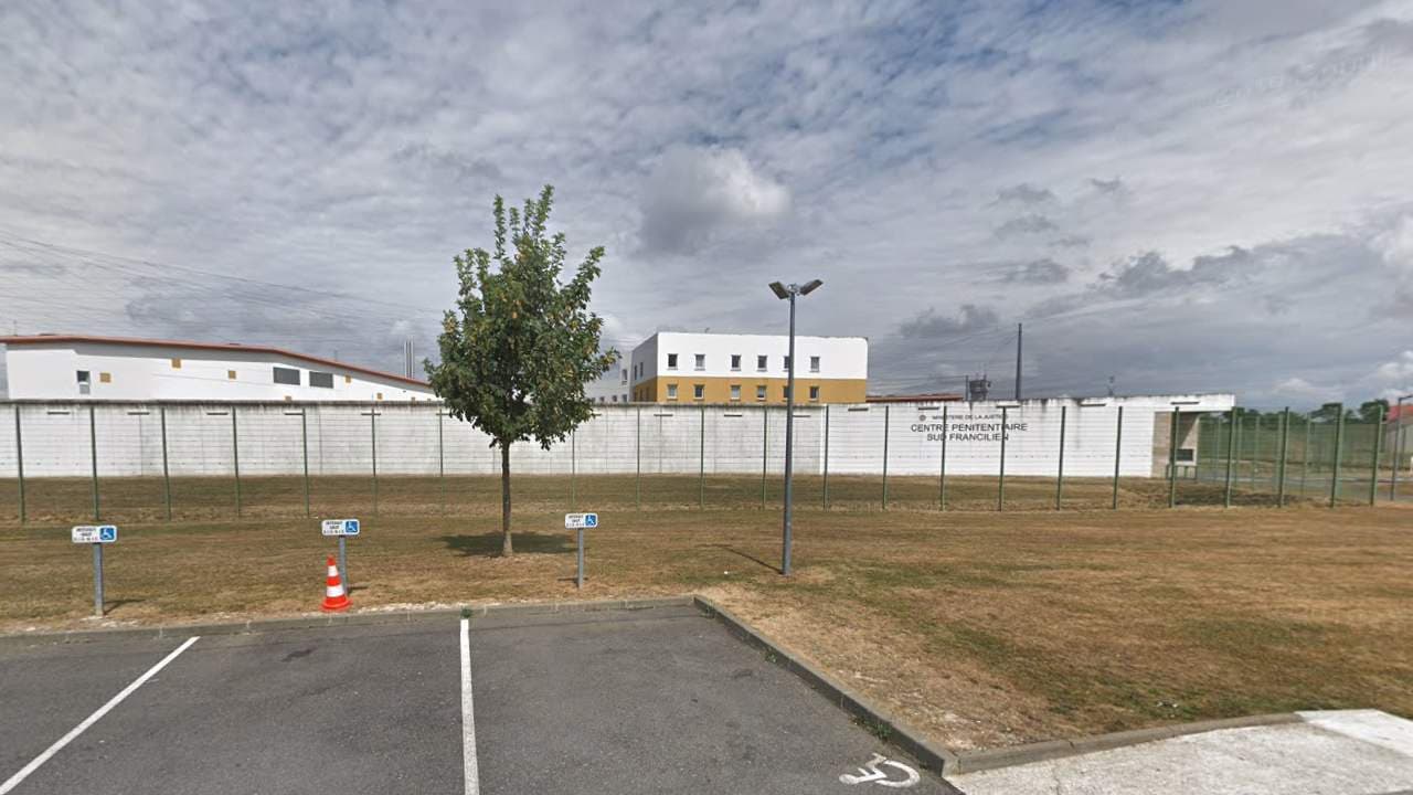 Salah Abdeslam transféré dans une prison en France : combien va coûter la détention du djihadiste au contribuable ?