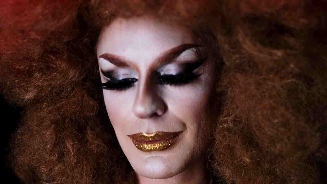 Se transformer en drag-queen, c’est… enfantin