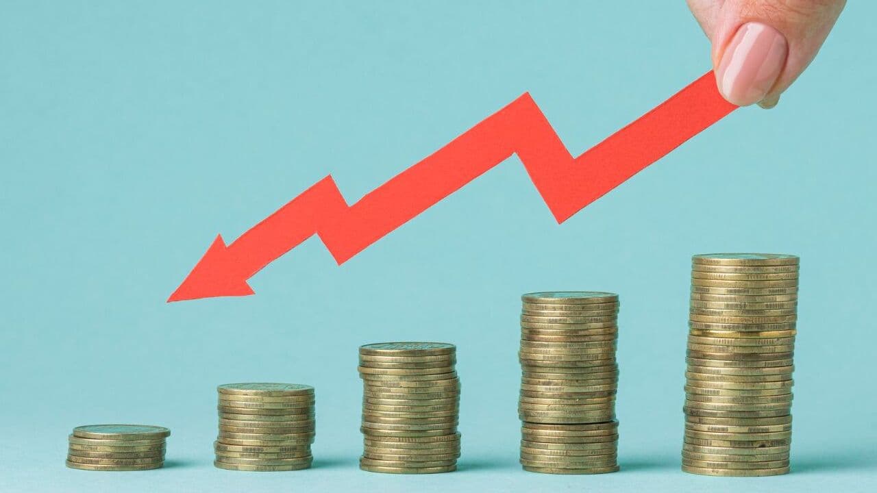 La croissance revue à la baisse, Bruno Le Maire annonce un plan d’économies de 10 milliards d’euros