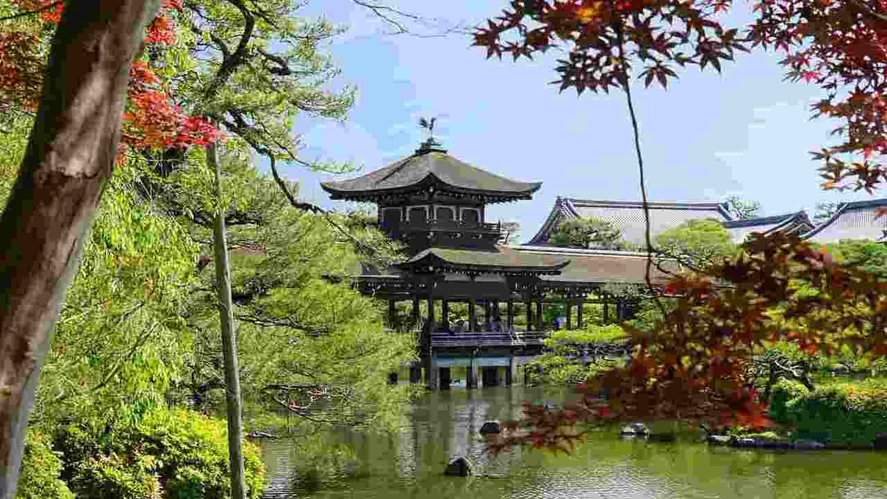 Japon : un principal viré pour un café ou le retour en force du nationalisme après la mort de Shinzo Abe