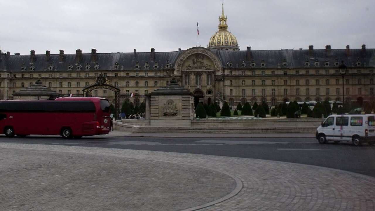 À Paris, le projet de « village saoudien » aux Invalides finalement enterré.