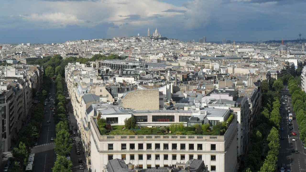 Paris : Avec la pénurie de logements, la mairie craint de voir « des dizaines de milliers d’étudiants à la rue »