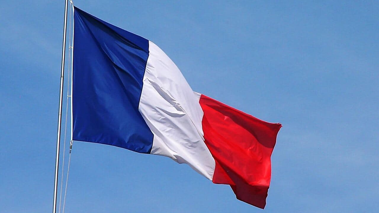Législatives : le RN creuse l’écart en tête, loin devant la gauche et le camp Macron