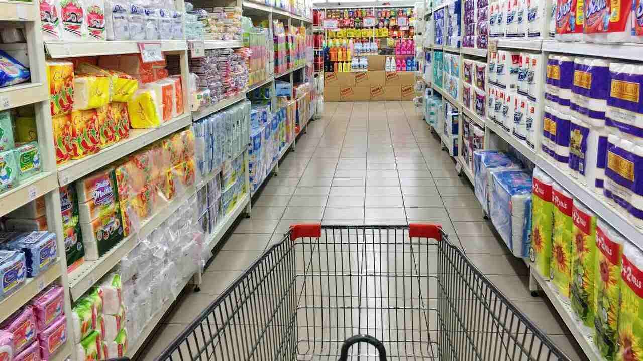 Plus d'une personne sur dix se prive de protéines faute d'argent, selon l'Insee