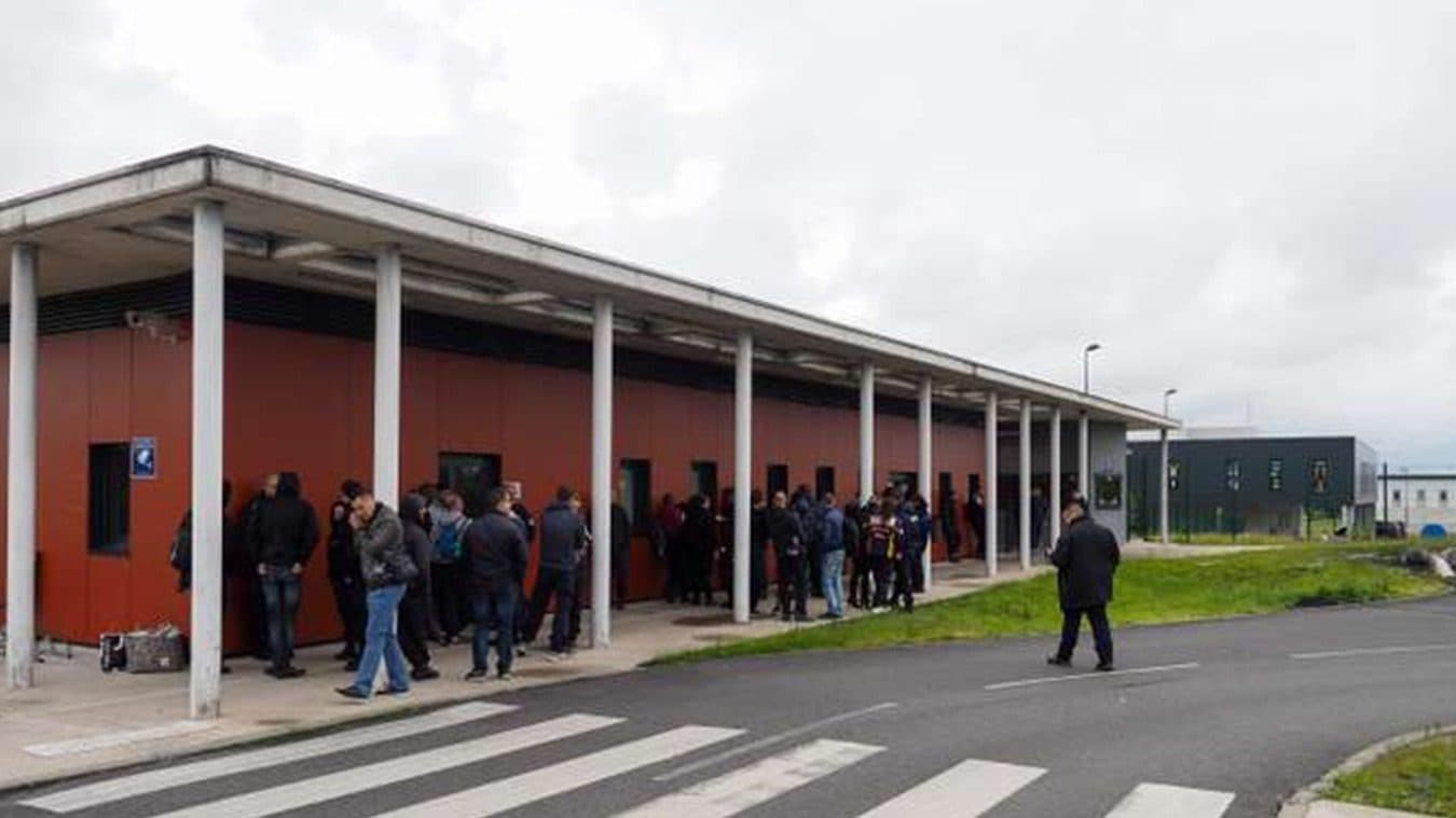 Condé-sur-Sarthe : les surveillants refusent de prendre leur service