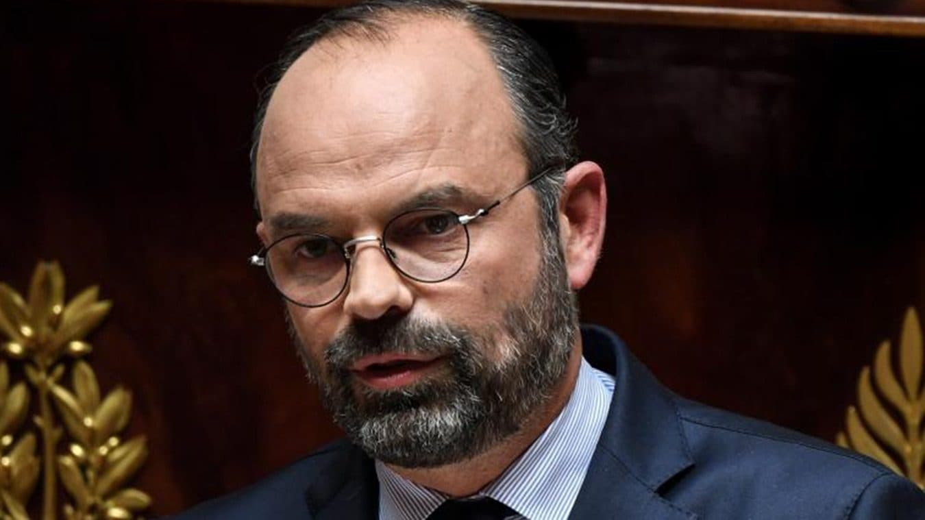 Edouard Philippe échoue à convaincre le Sénat, qui s'abstient majoritairement
