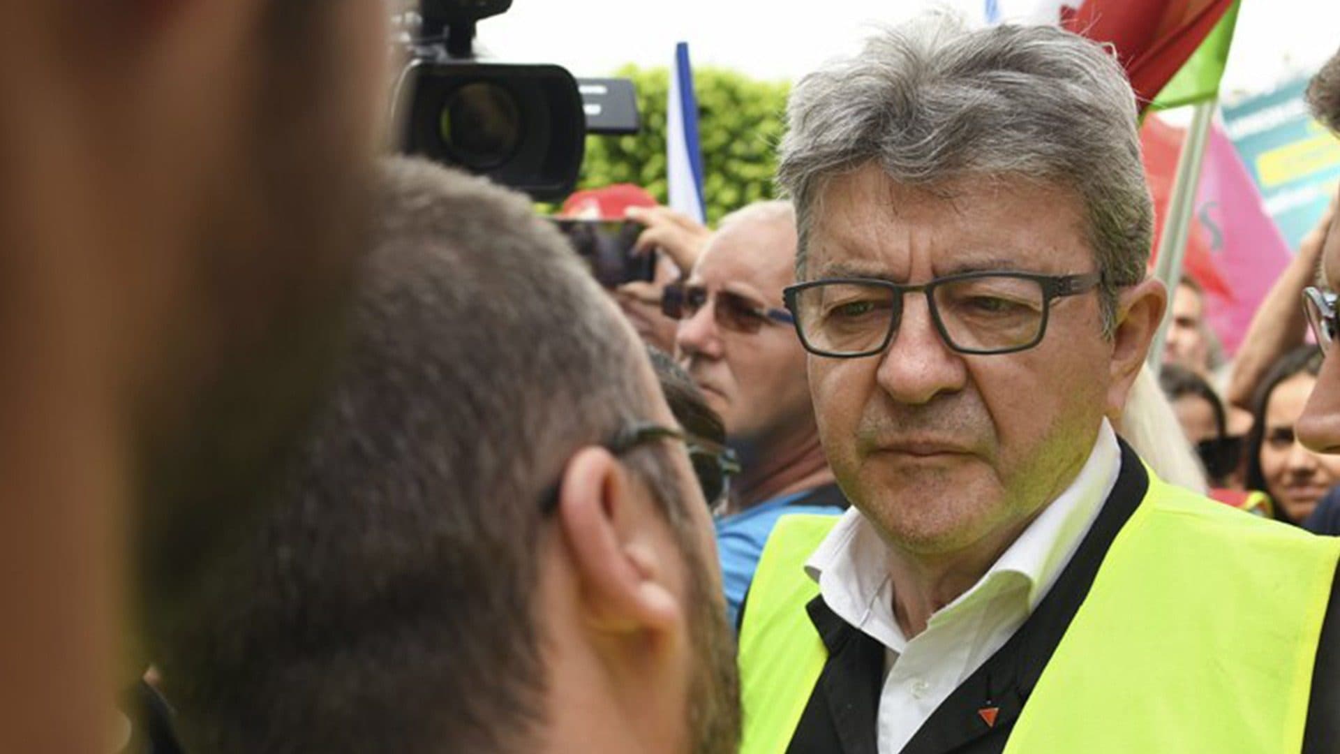 General Electric : à Belfort, Jean-Luc Mélenchon enfile un gilet jaune