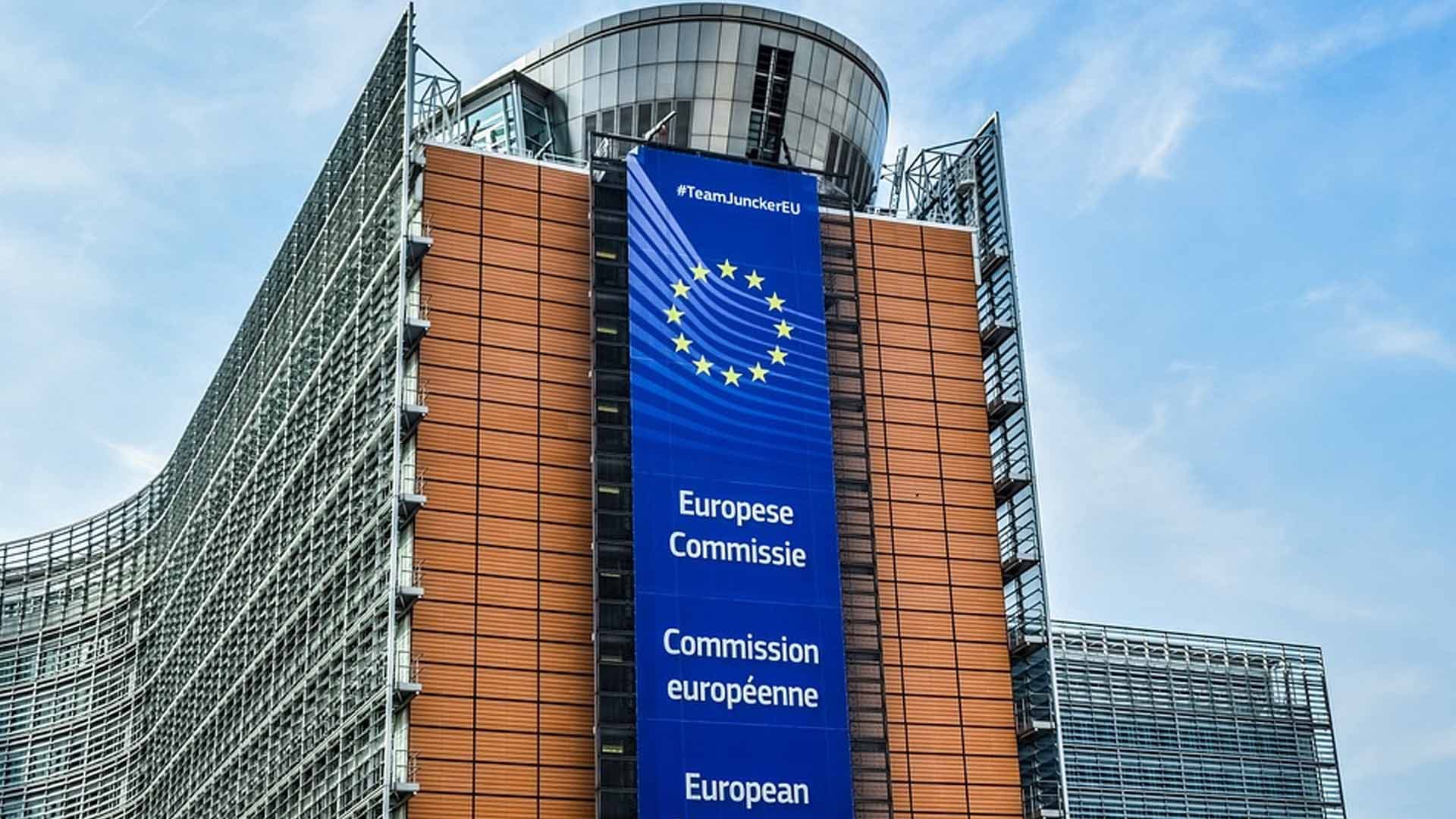 « La commission européenne a demandé 63 fois aux États de réduire les dépenses de santé » dénonce l’eurodéputé Martin Schirdewan